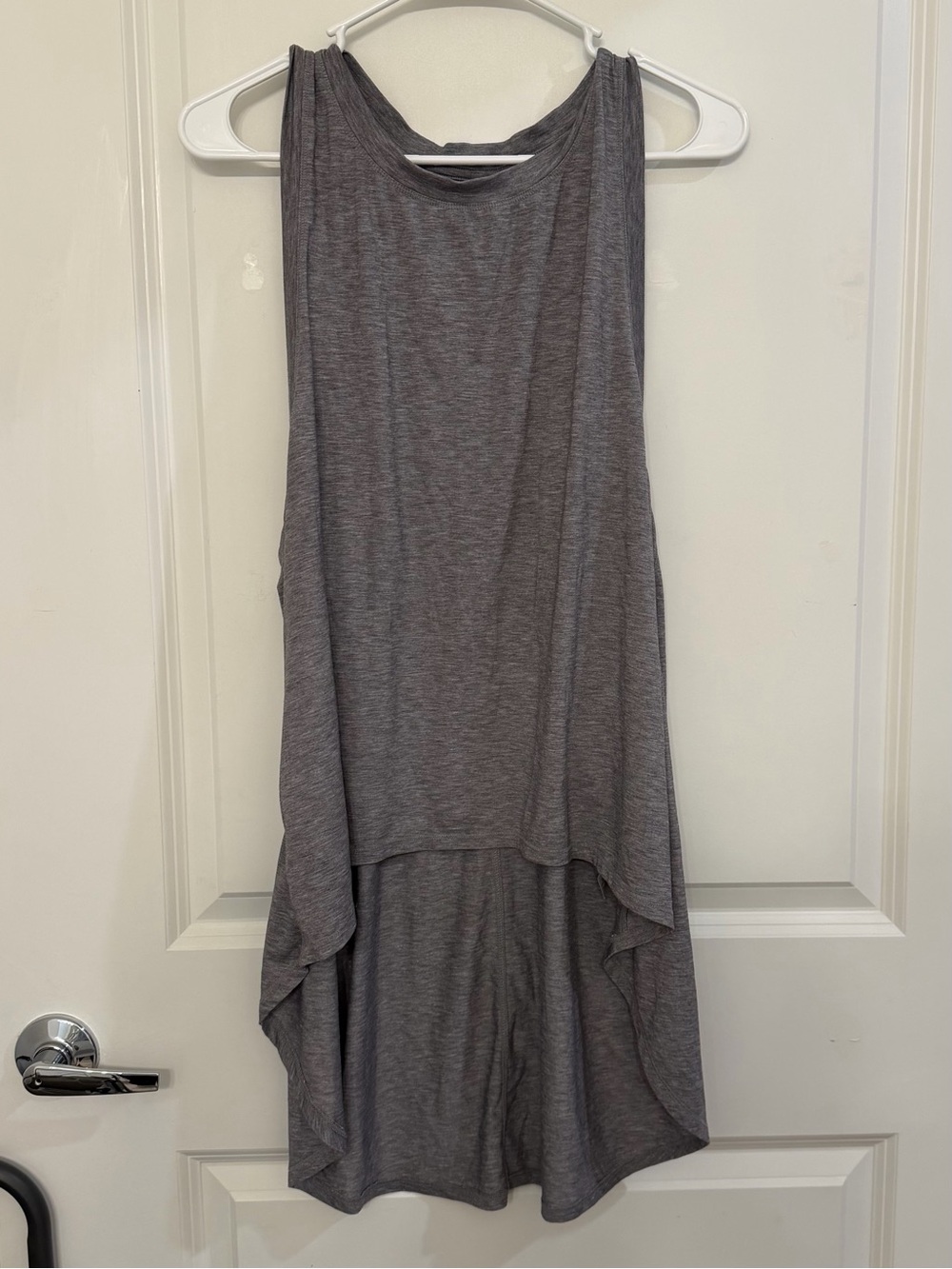 Athleta Gray Sleeveless High-Low Tank Top